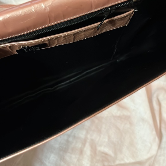 Vintage Metallic Peach Leather Envelope Crossbody Bag Krizia - Picture 5 of 5